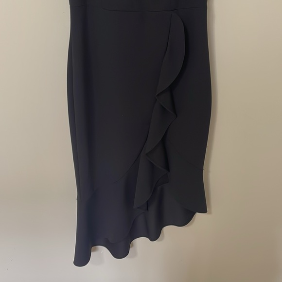 Le Château - Asymmetrical Formal Dress - Black - Small - Picture 5 of 5